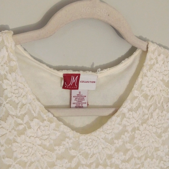 Vintage JM Collection Petite Dainty Cream Scalloped Edge Lacy Mesh V-Neck Top - Picture 4 of 12